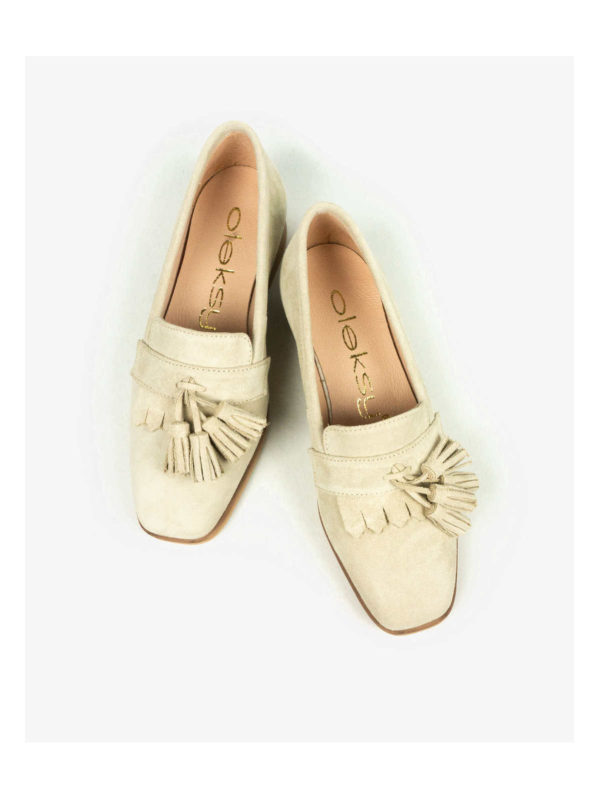 Beżowe mokasyny damskie skórzane