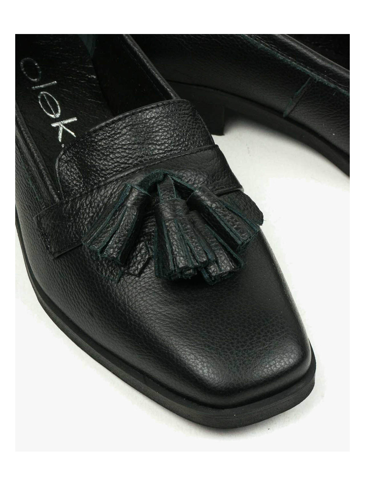 Czarne mokasyny damskie skórzane
