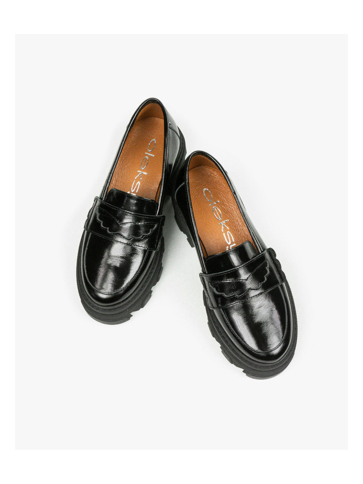 Czarne półbuty damskie skórzane