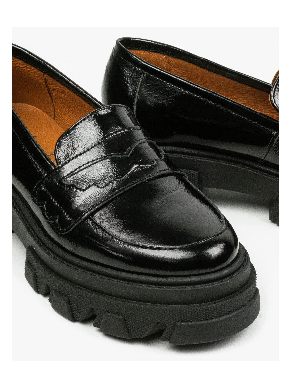 Czarne półbuty damskie skórzane