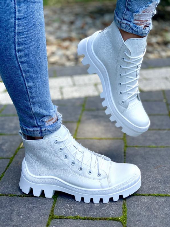 Białe trapery damskie skórzane