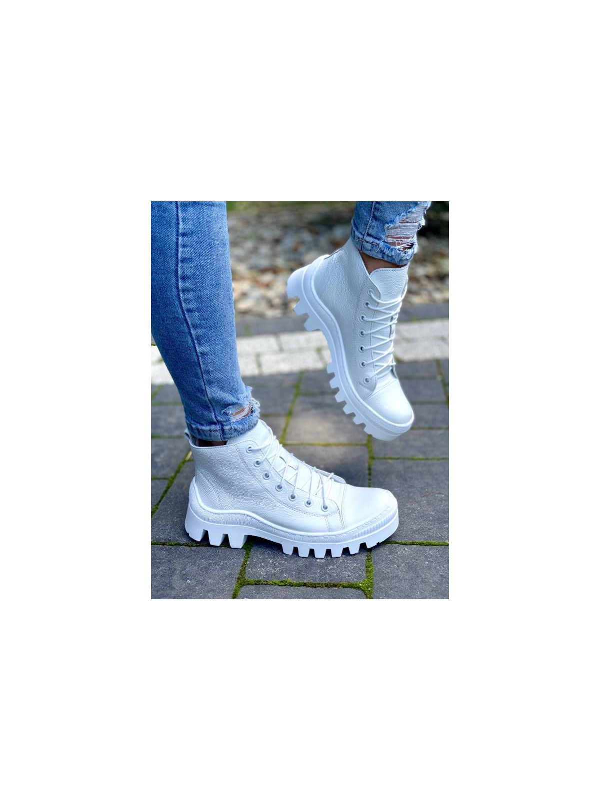 Białe trapery damskie skórzane