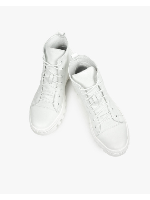 Białe trapery damskie skórzane