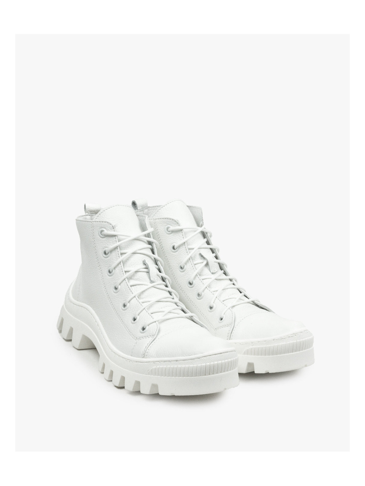 Białe trapery damskie skórzane