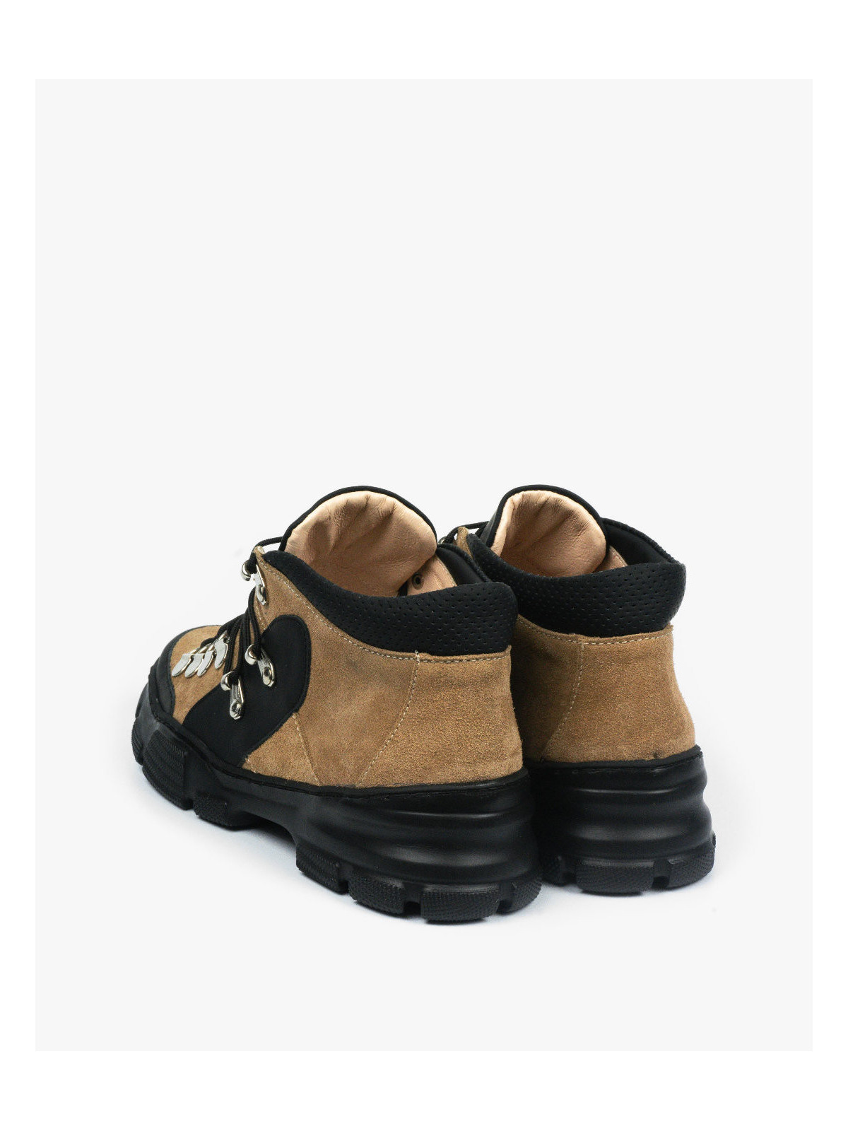 Beżowe adidasy damskie skórzane