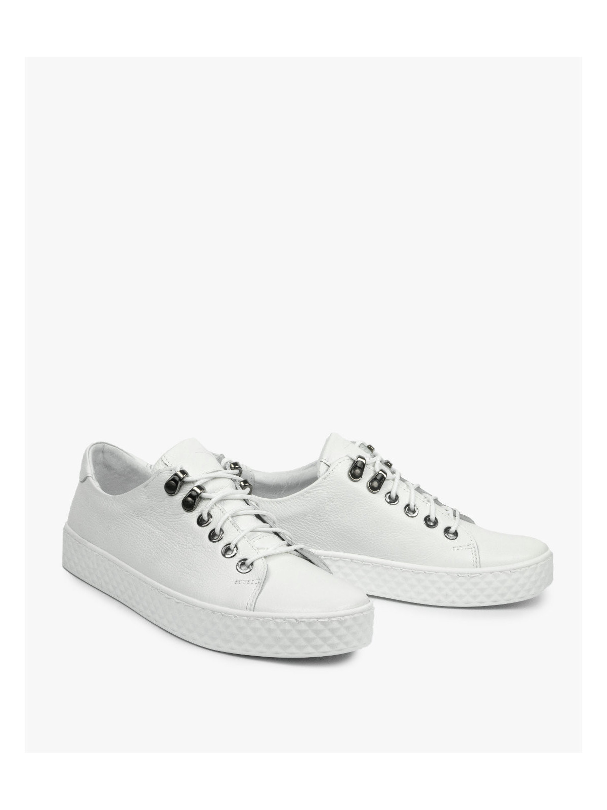 Białe trampki damskie skórzane