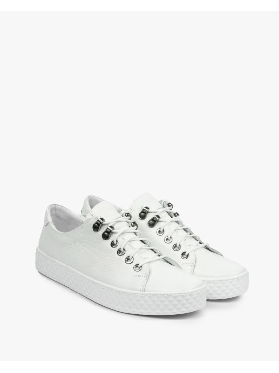 Białe trampki damskie skórzane