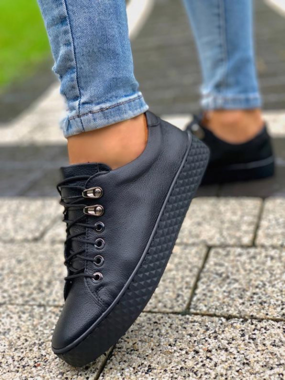 Czarne trampki damskie skórzane