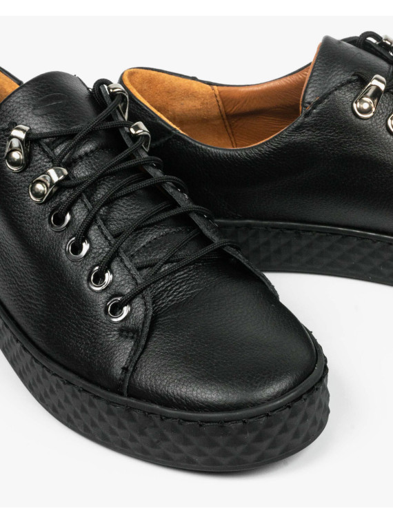 Czarne trampki damskie skórzane