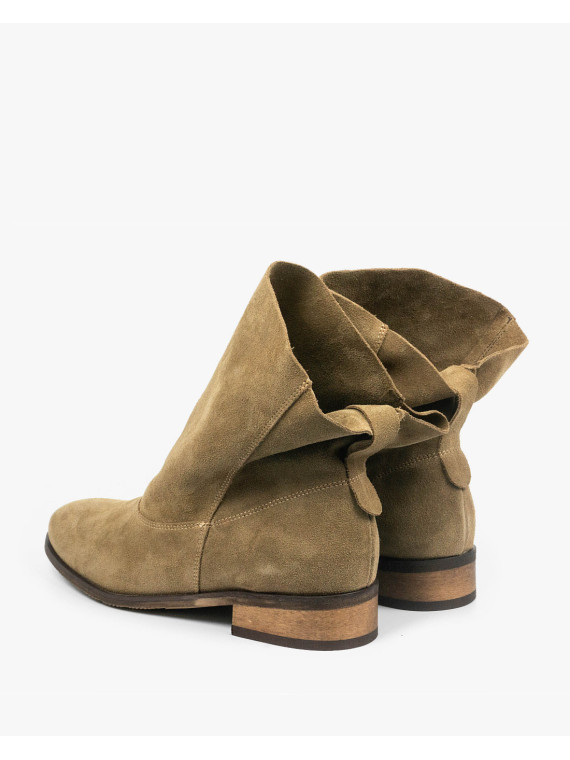 Brązowe botki damskie skórzane