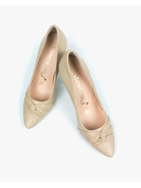 Beżowe czółenka damskie skórzane