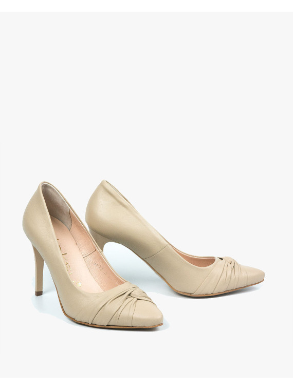 Beżowe czółenka damskie skórzane