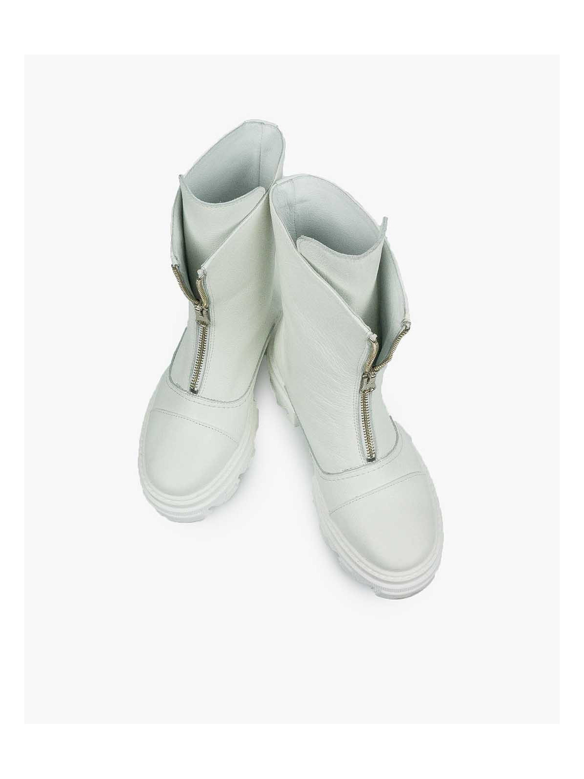 Białe botki damskie skórzane