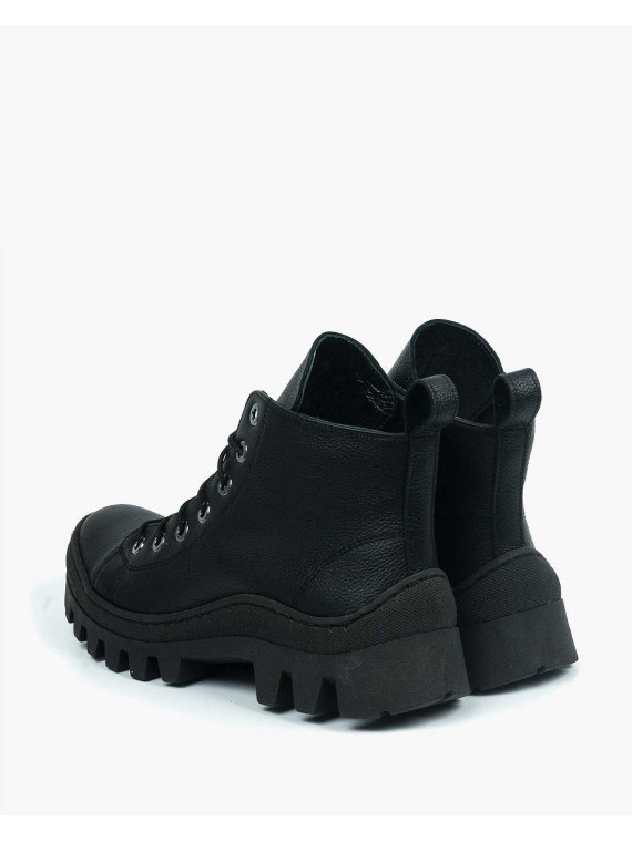 Czarne trapery damskie skórzane