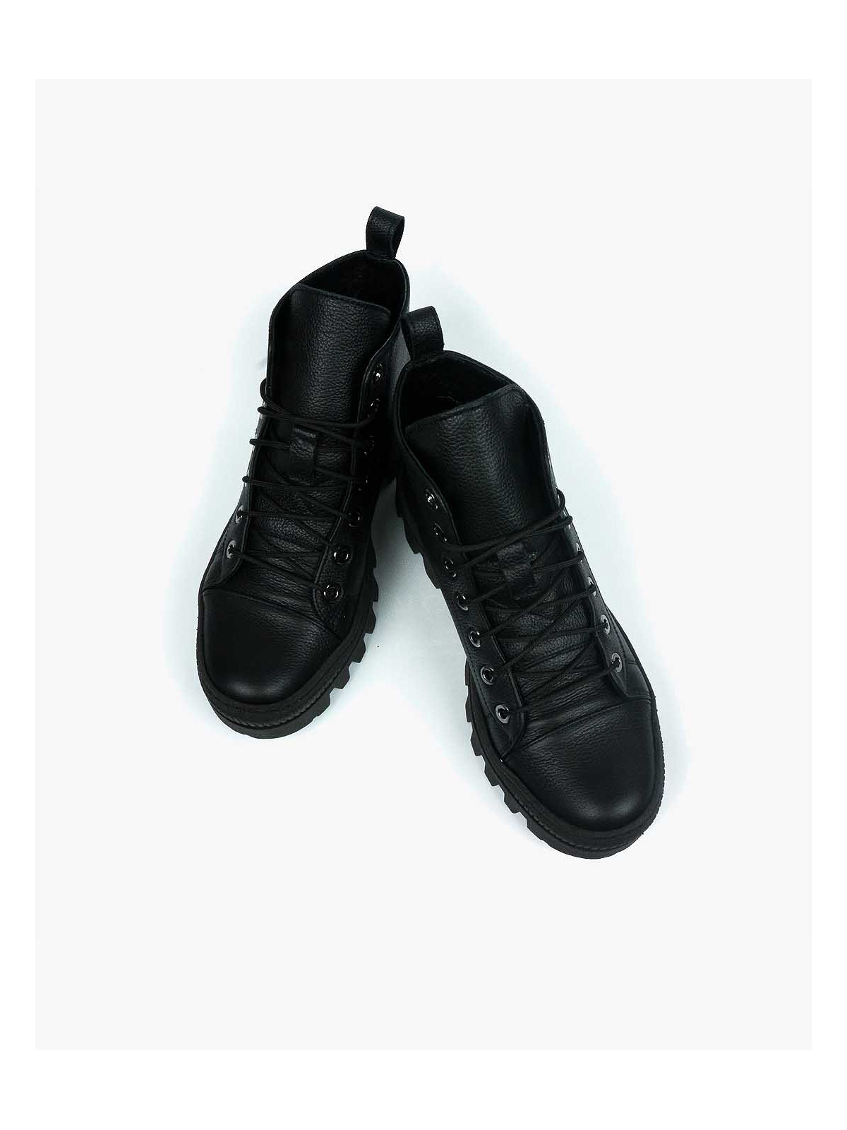 Czarne trapery damskie skórzane