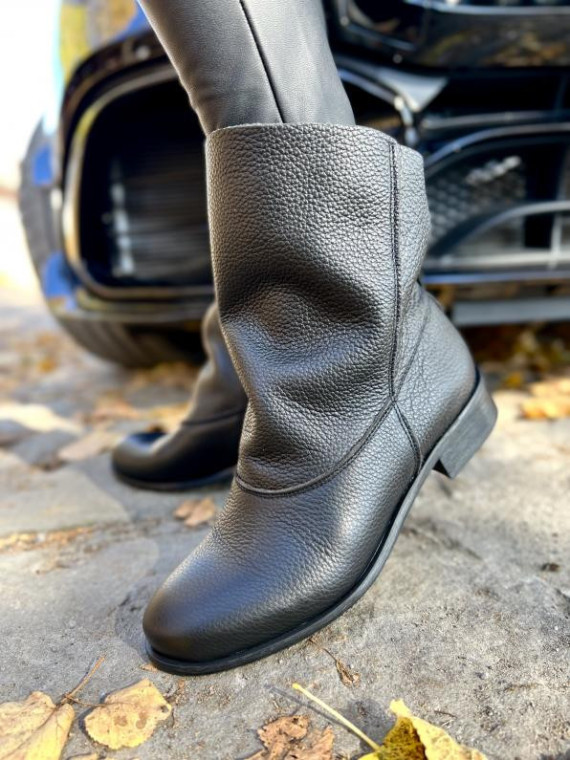 Czarne botki damskie skórzane