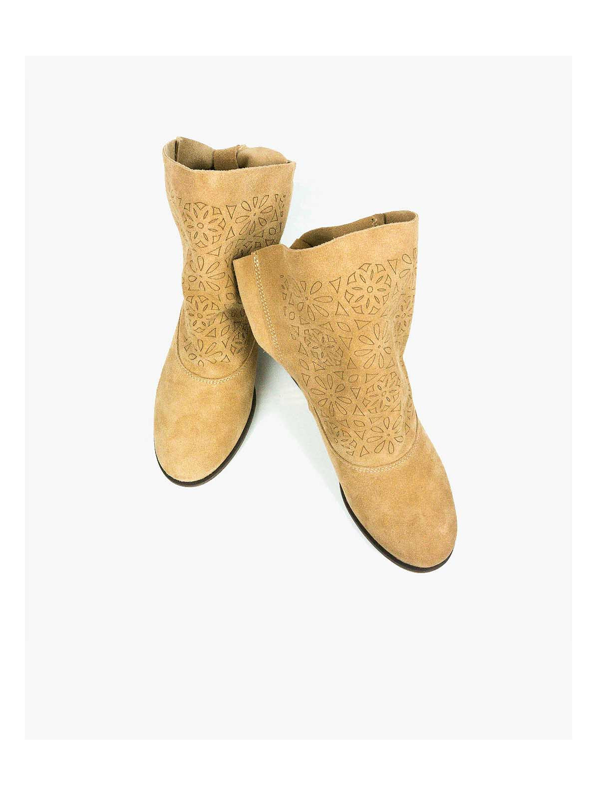 Beżowe botki damskie skórzane