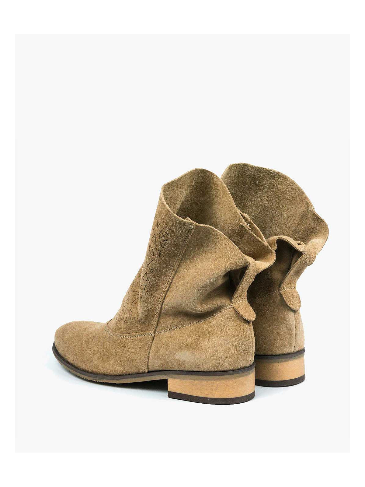 Beżowe botki damskie skórzane