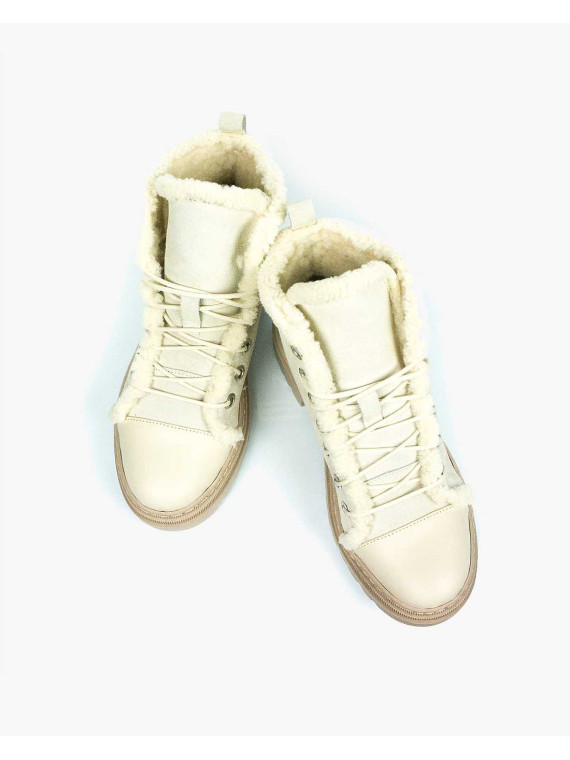 Beżowe trapery damskie skórzane