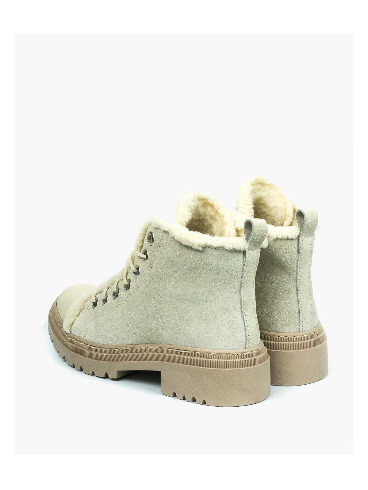 Beżowe trapery damskie skórzane