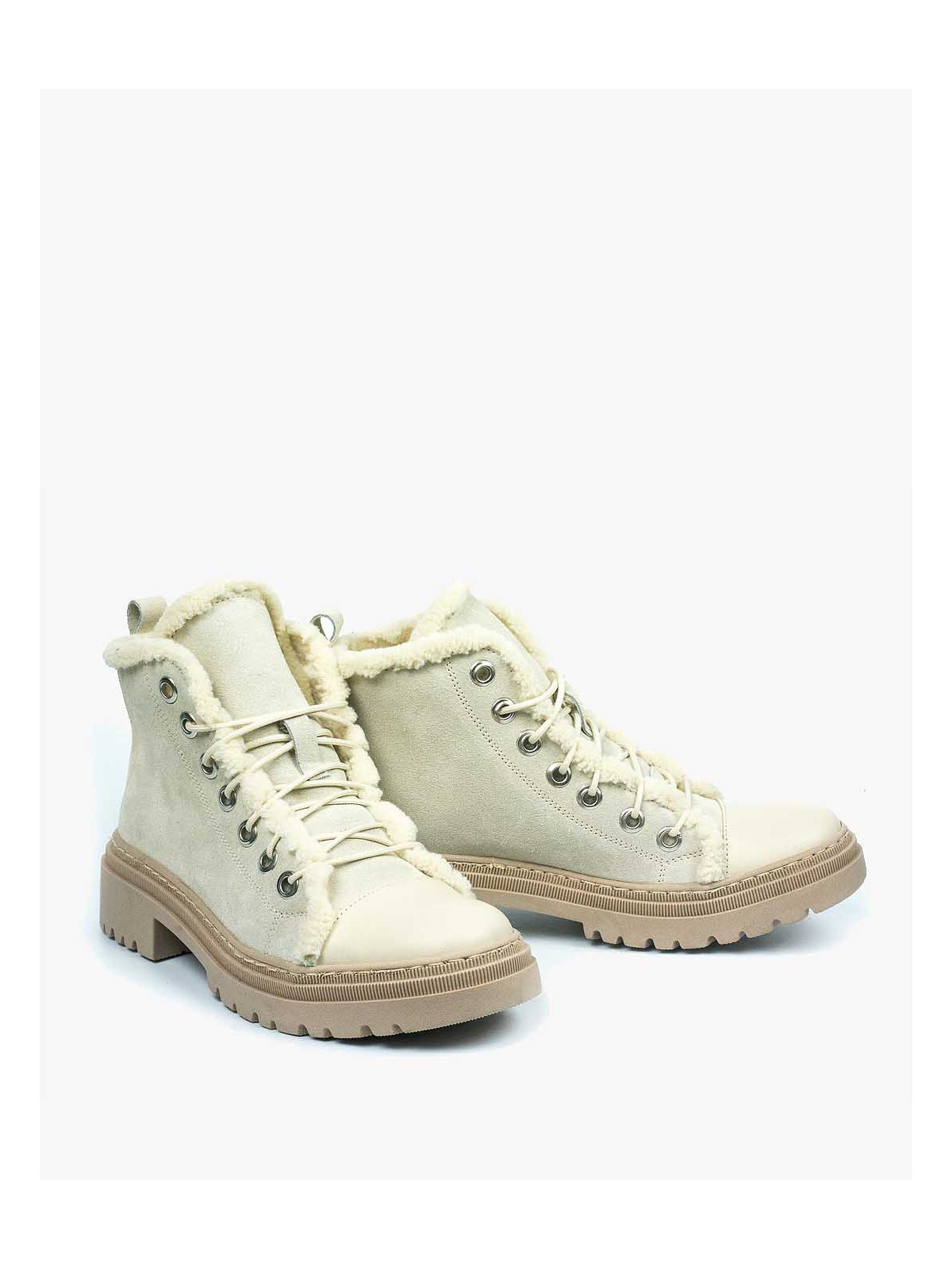 Beżowe trapery damskie skórzane