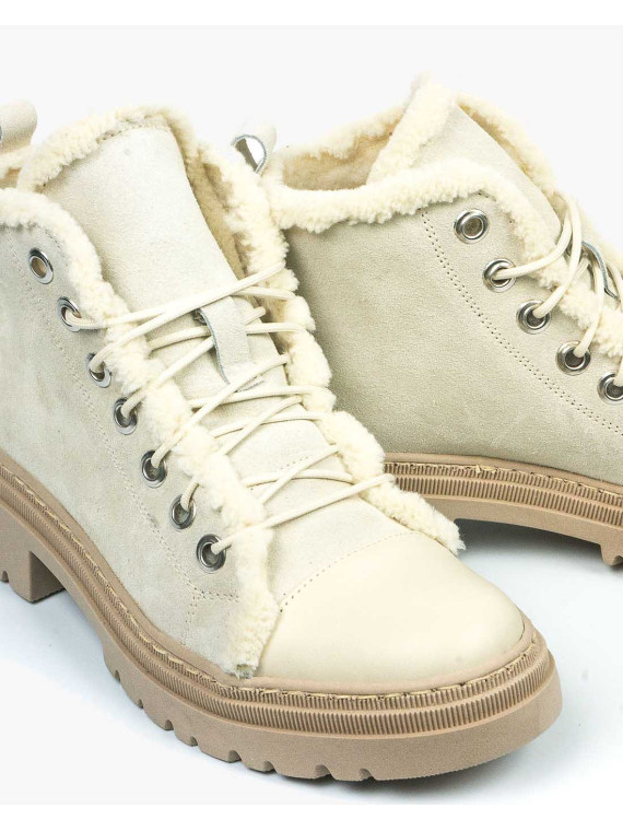 Beżowe trapery damskie skórzane