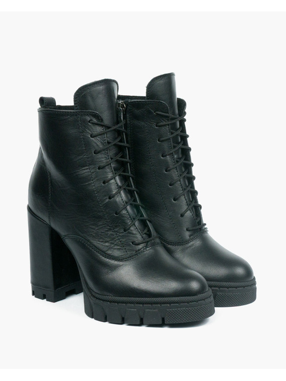 Czarne botki damskie skórzane