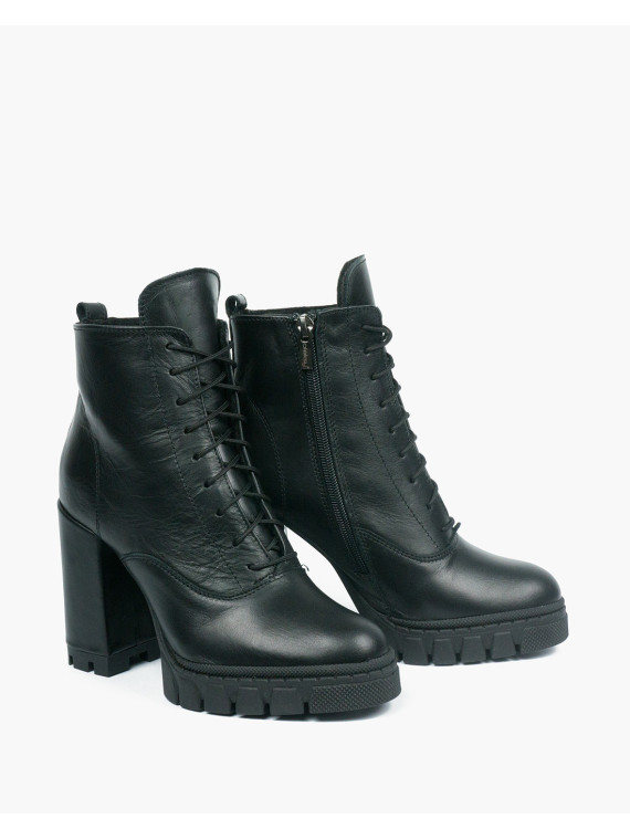 Czarne botki damskie skórzane