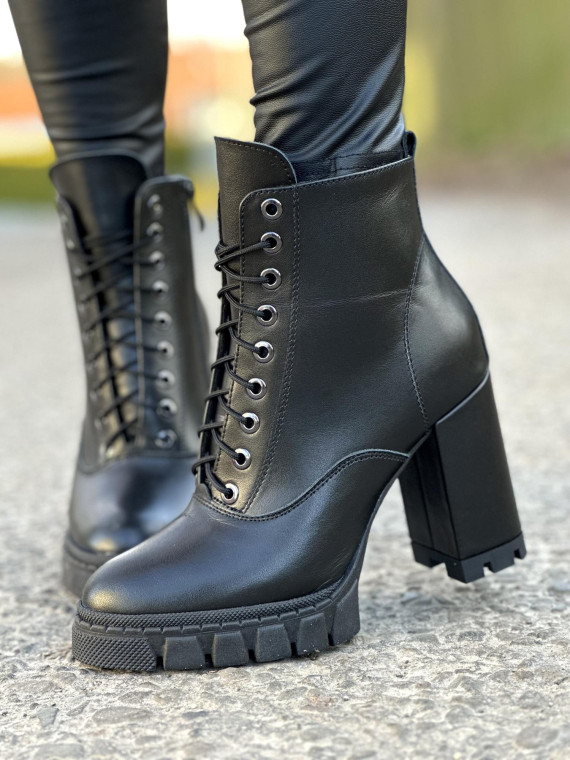 Czarne botki damskie skórzane