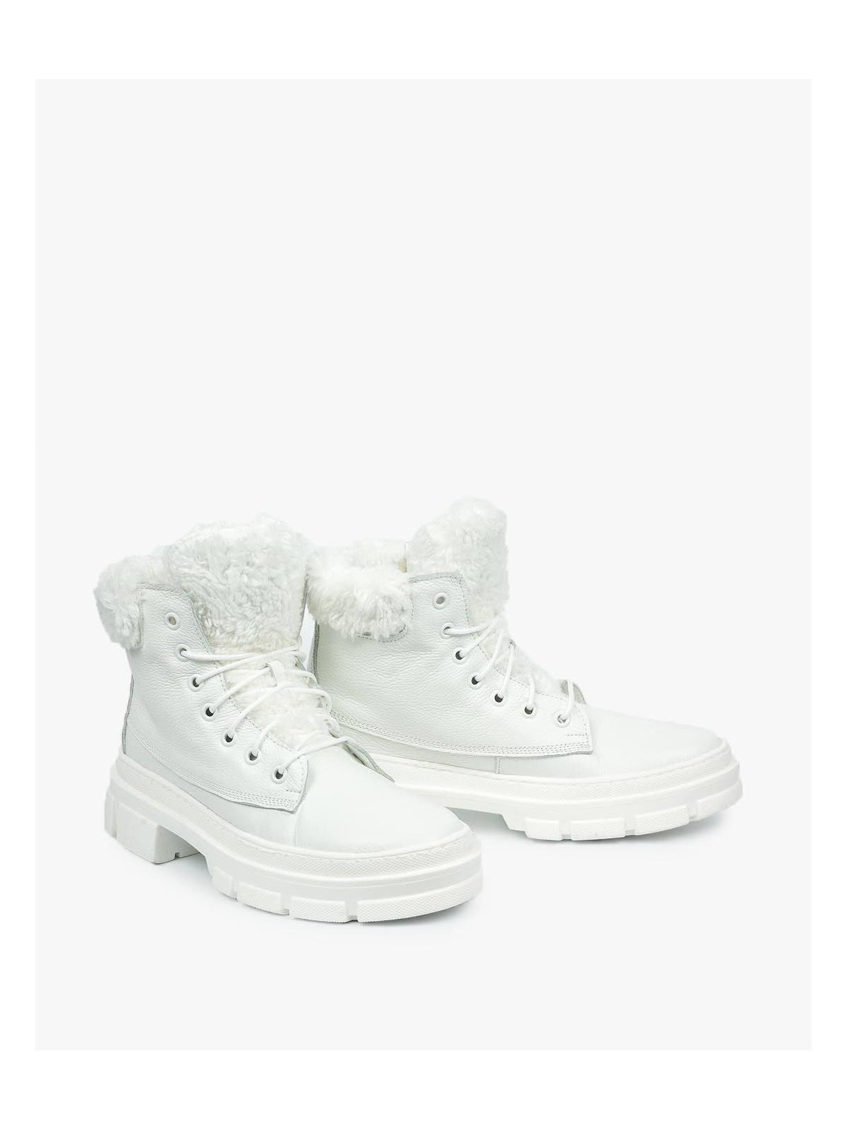 Białe trapery damskie skórzane