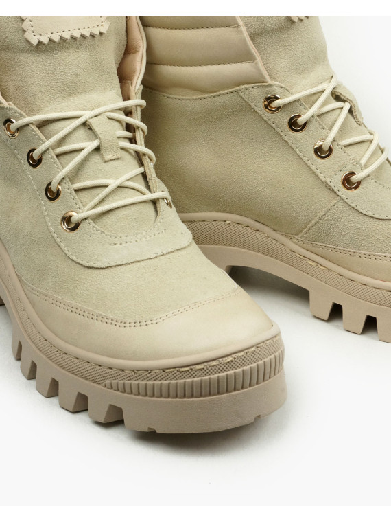 Beżowe trapery damskie skórzane