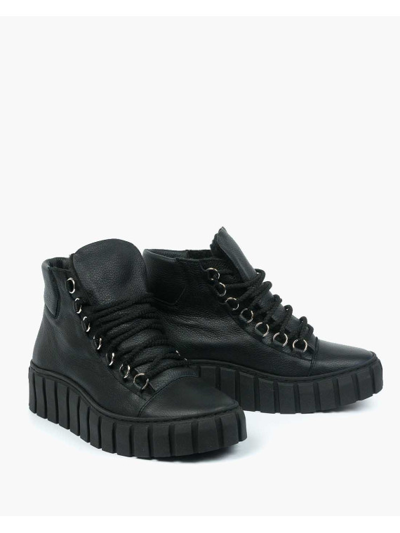 Czarne ocieplane trampki damskie skórzane