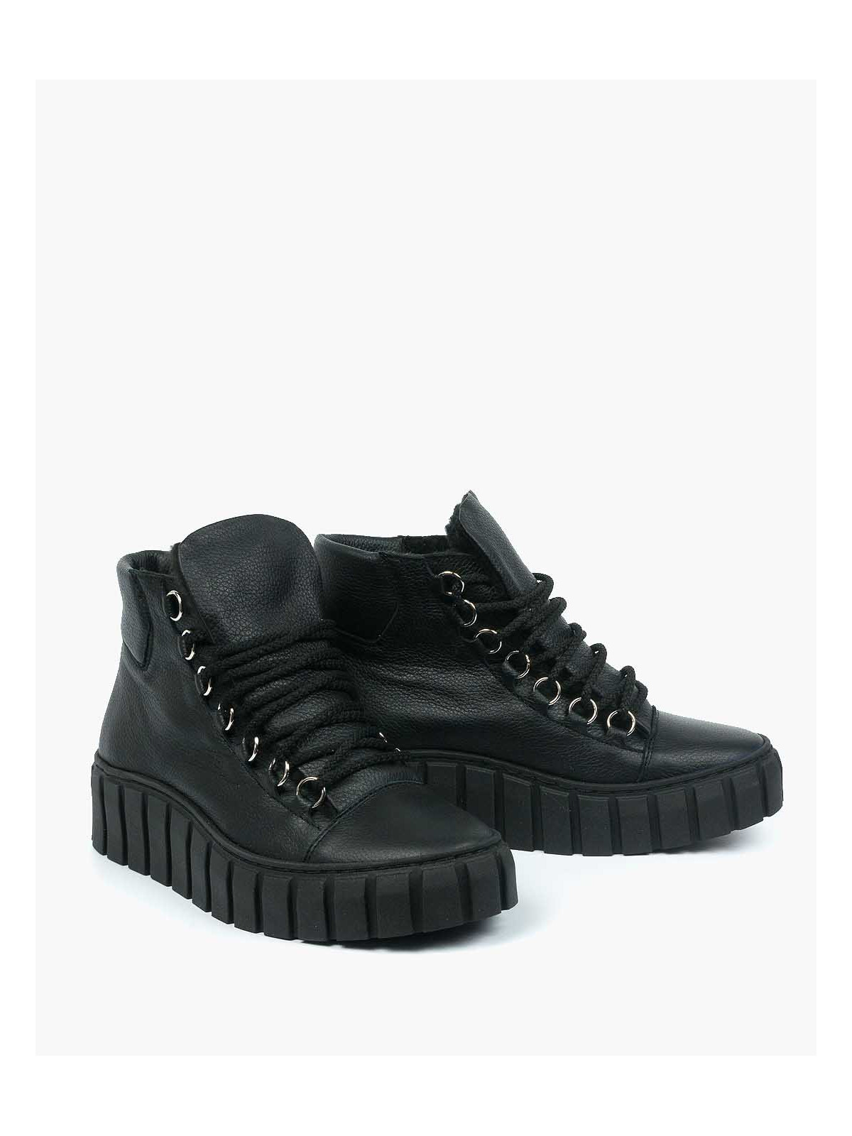 Czarne ocieplane trampki damskie skórzane