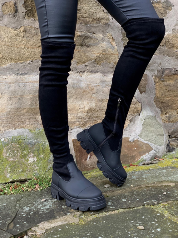 Czarne kozaki damskie skórzane