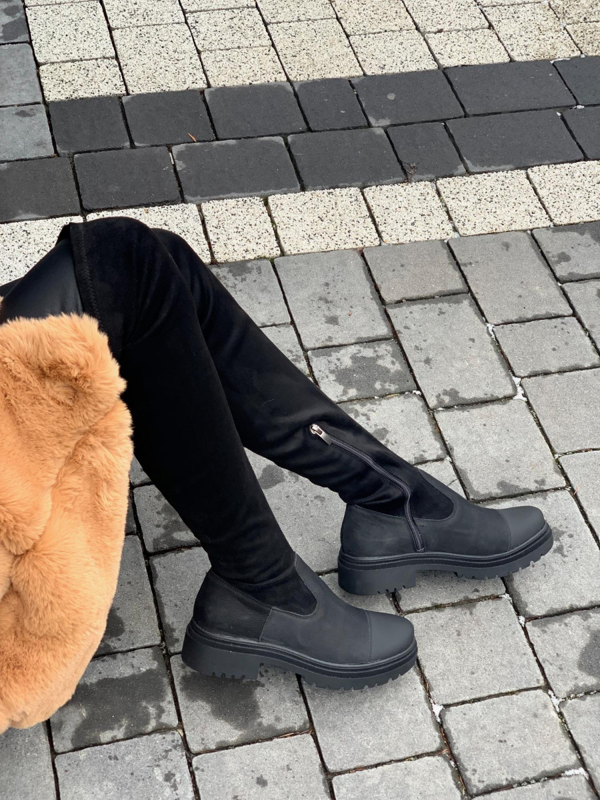 Czarne kozaki damskie skórzane