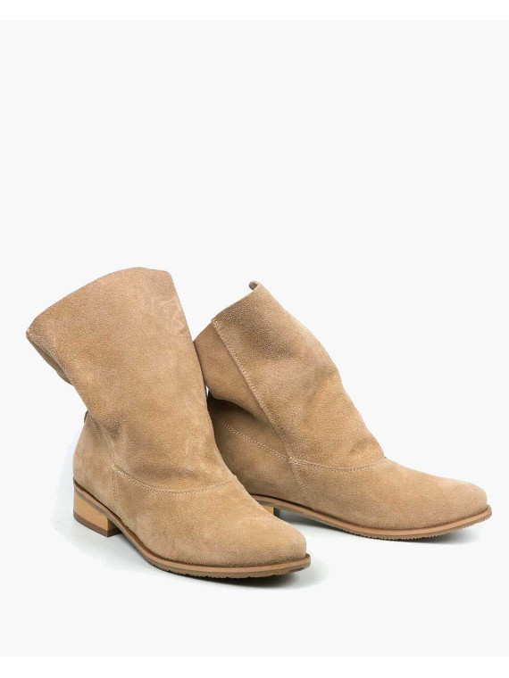Beżowe botki damskie skórzane