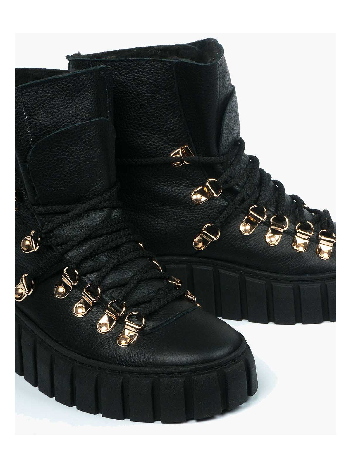 Czarne śniegowce damskie skórzane