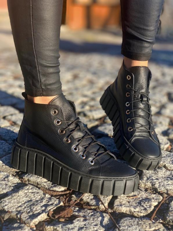 Czarne trampki damskie skórzane