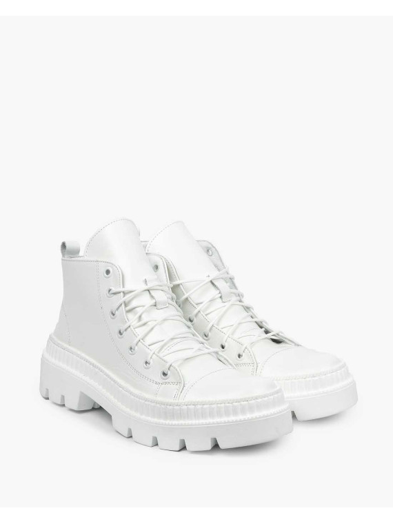 Białe trapery damskie skórzane