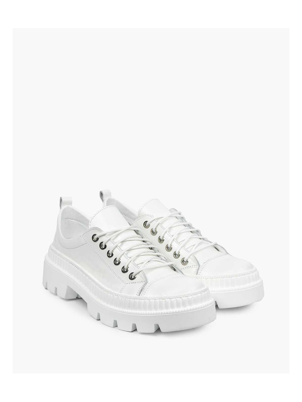 Białe trapery damskie skórzane