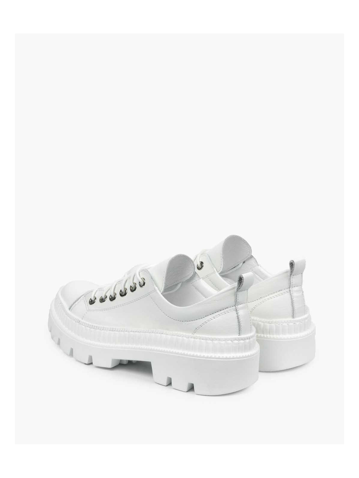 Białe trapery damskie skórzane