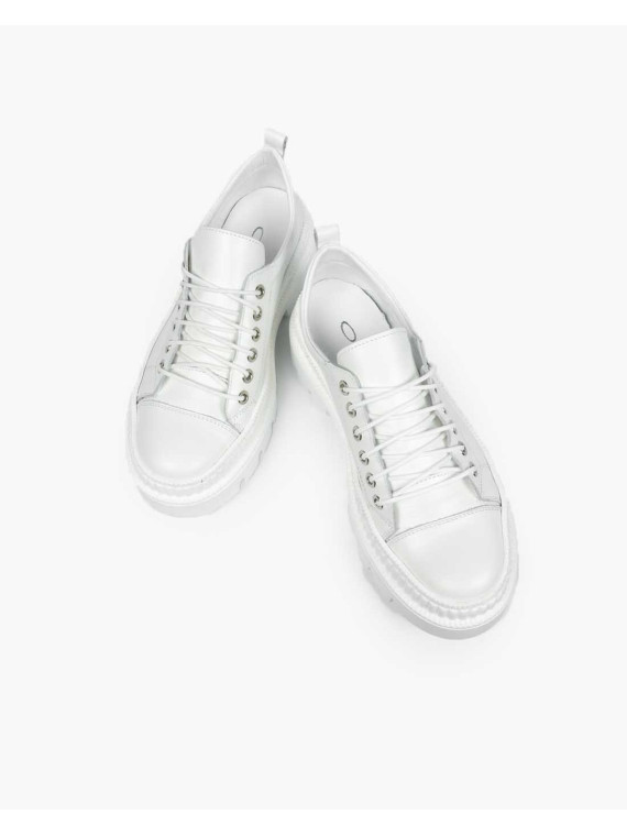 Białe trapery damskie skórzane