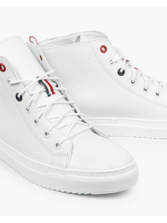 Białe trampki damskie skórzane