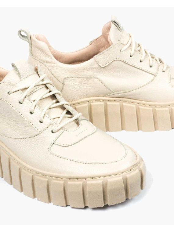 Beżowe trampki damskie skórzane