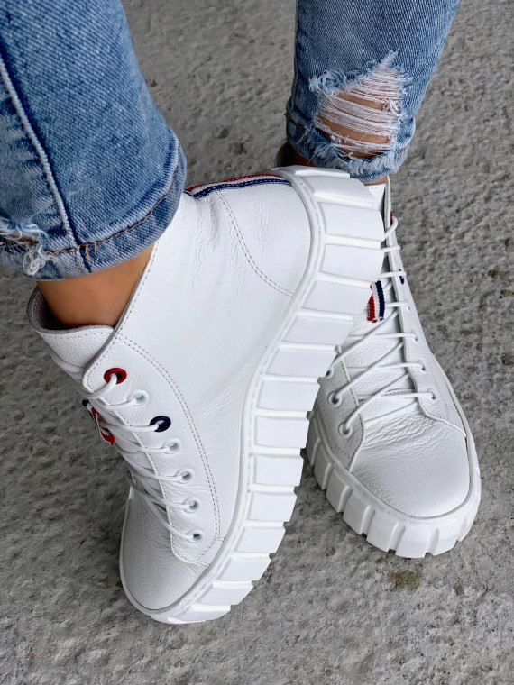 Białe trampki damskie skórzane