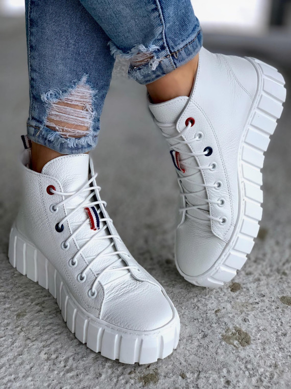 Białe trampki damskie skórzane