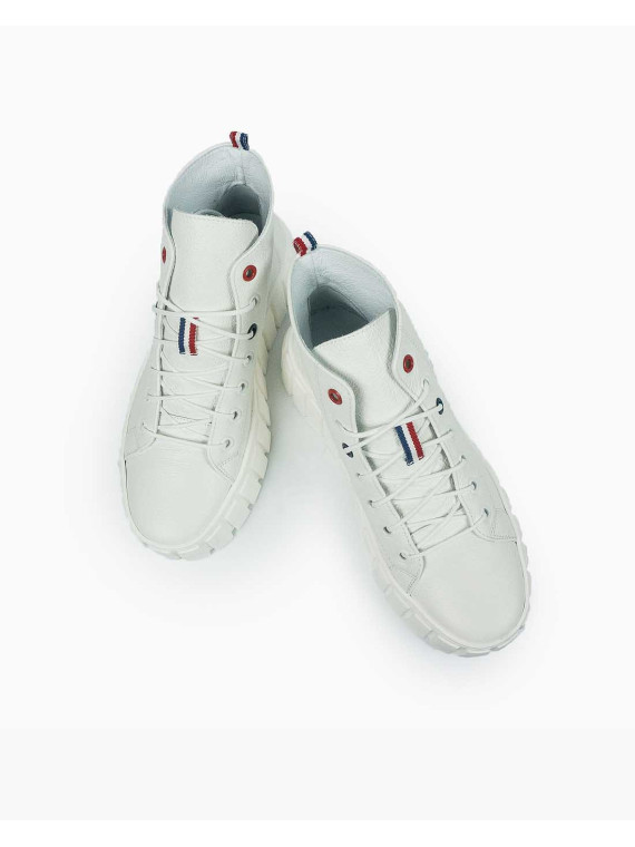 Białe trampki damskie skórzane