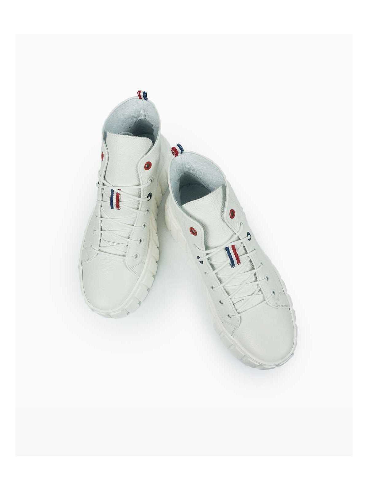 Białe trampki damskie skórzane