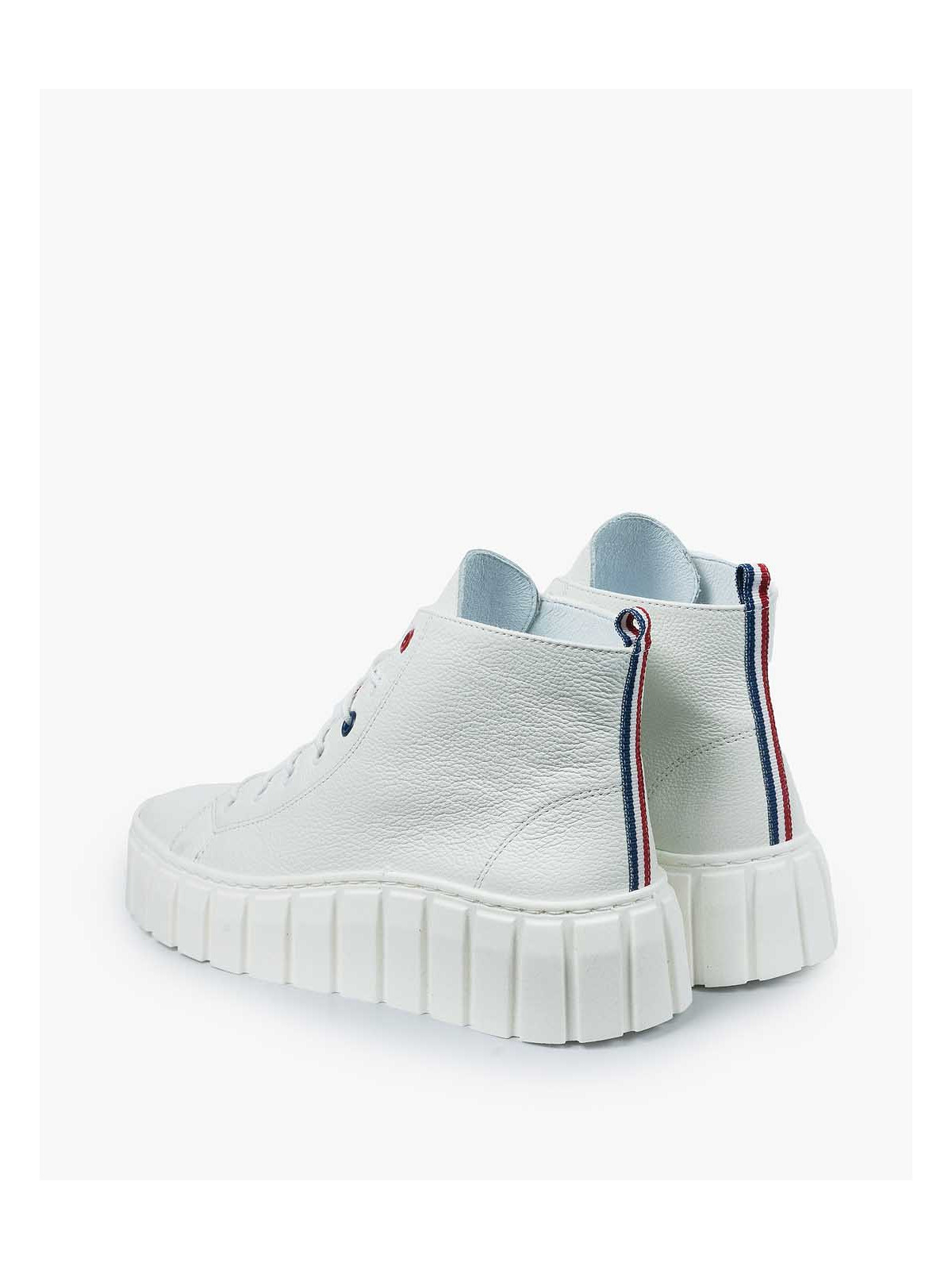 Białe trampki damskie skórzane