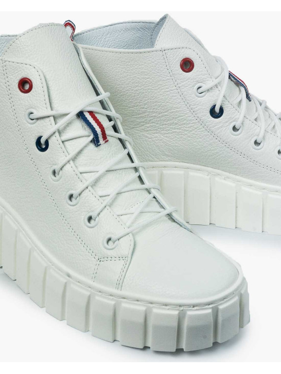 Białe trampki damskie skórzane